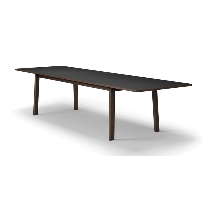 Ana udtræksspisebord af Arde, 220/320 cm