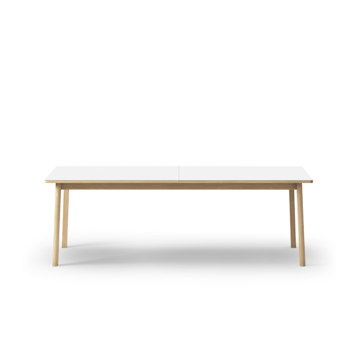 Ana udtræksspisebord af Arde, 220/320 cm