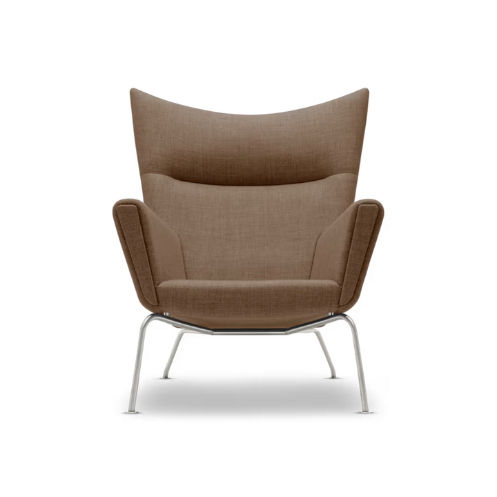 CH445 Wing Chair designet af Hans J. Wegner i farven mood 04104