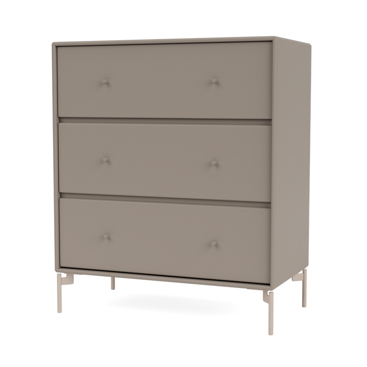 Carry kommode med ben fra Montana Selection i farven Truffle