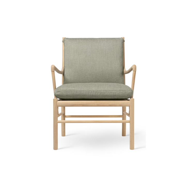 OW149 colonial chair fra Carl Hansen & Søn i stof i farven re-wool 0408  mintgrøn