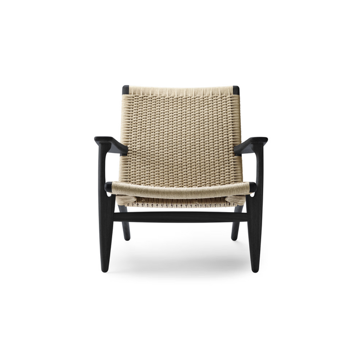 Hans J. Wegner stol, håndflettet design fra Carl Hansen & Søn i sort