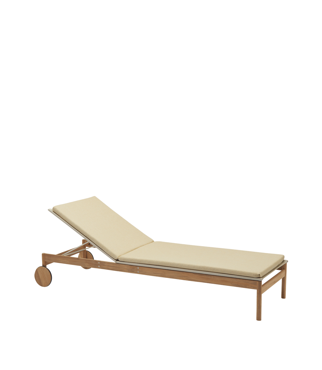 Liggestol fra Skagerak. Solsengen har tilhørende hynde som fås i forskellige designs.