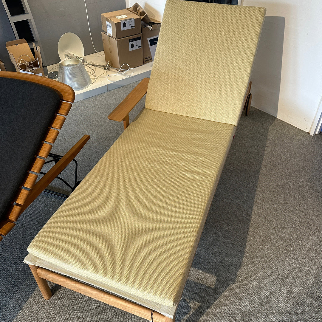 Solseng i model Rivera fra Fritz Hansen. Solsengen sælges inkl. hynde