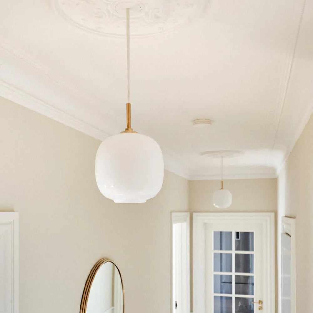 VL 45 radiohus pendel loftslampe fra Louis Poulsen i farven hvid i diameter 175