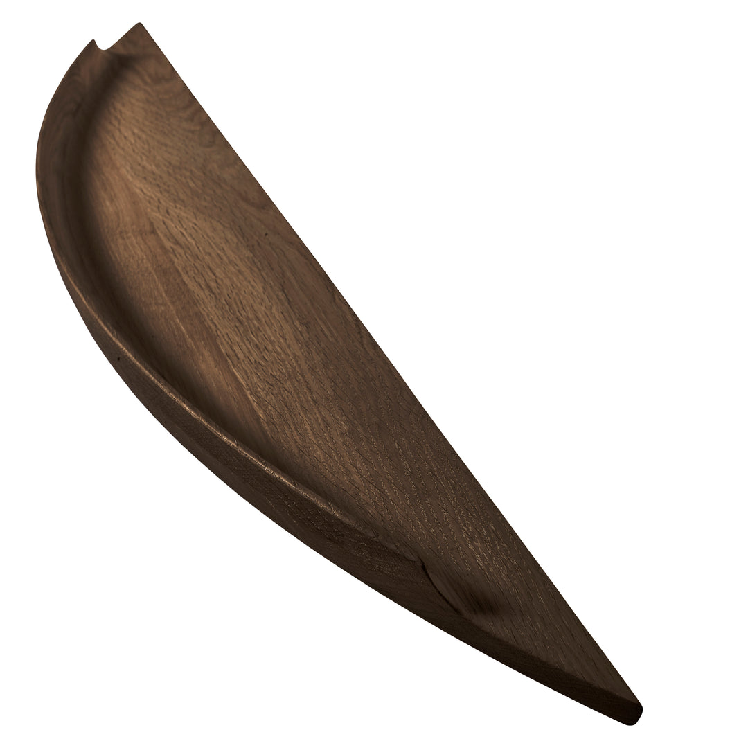 Arcus hylde i large fra Aakjaer Furniture i røgbejdset eg