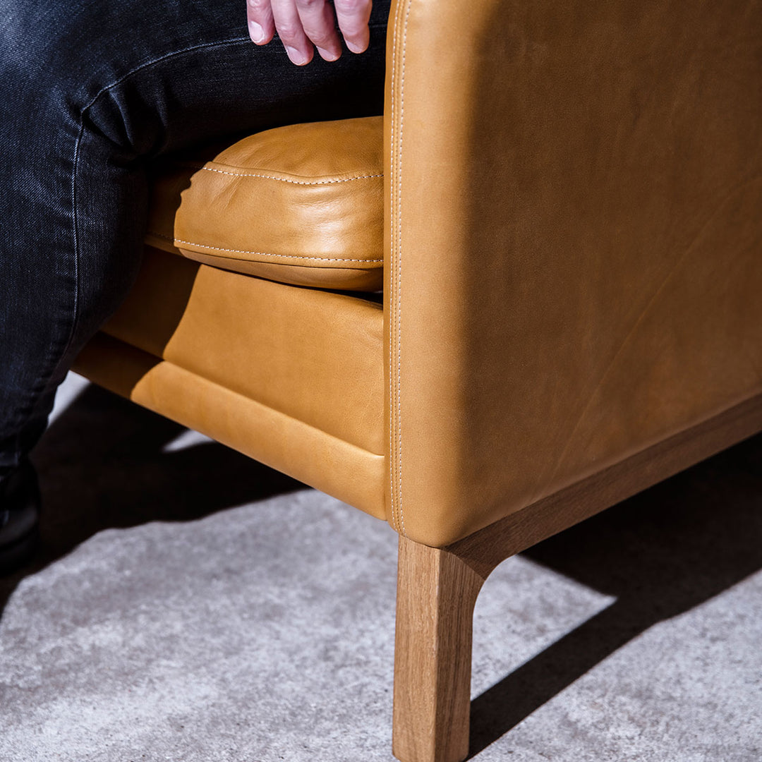 MH Sling Update sofa fra Mogens Hansen i cognac