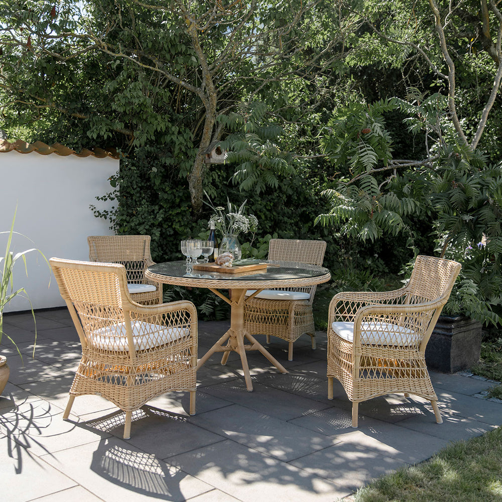 Miljøbillede fra Sika Design af Marie havestole og havebord