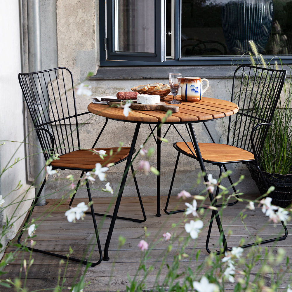 Paon havestol fra HOUE - I aluminium og træ