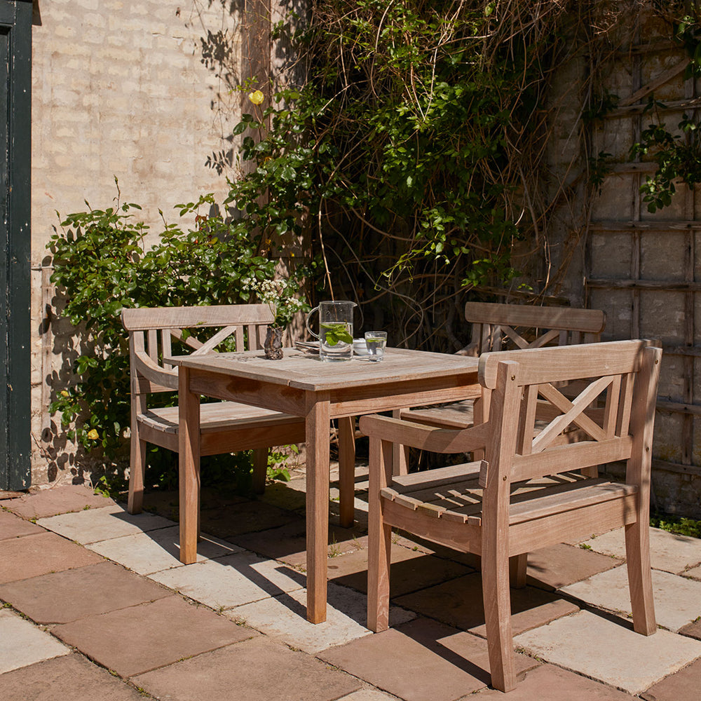 Elegant havebord fra Skagerak i modellen Drachmann