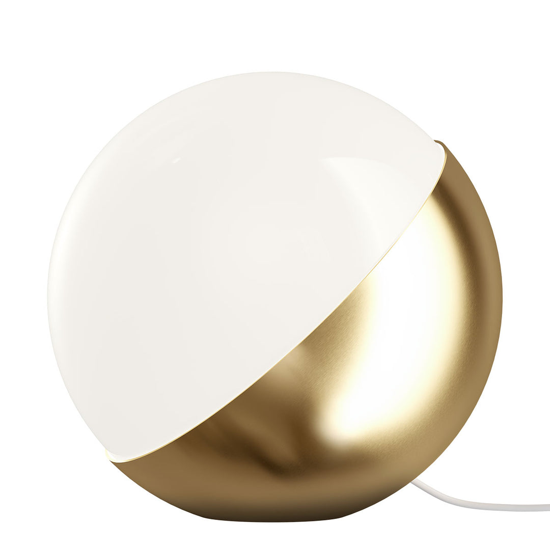 VL Studio bord- og gulvlampe i børstet messing designet af Vilhelm Lauritzen for Louis Poulsen