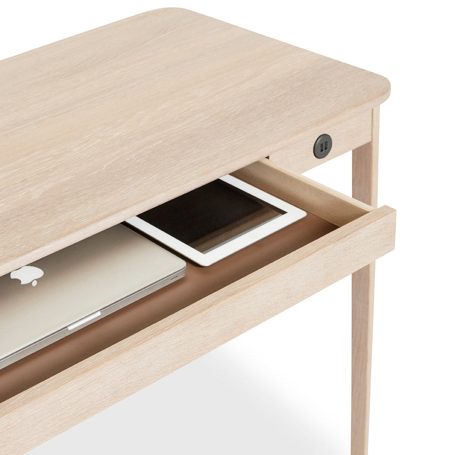 131 skrivebord fra Skovby i hvidolieret eg og skuffe