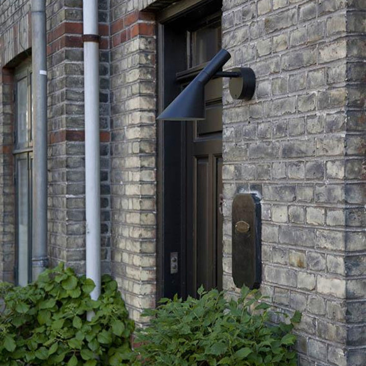AJ50 væg udendørslampe fra Louis Poulsen - Udstillingsmodel