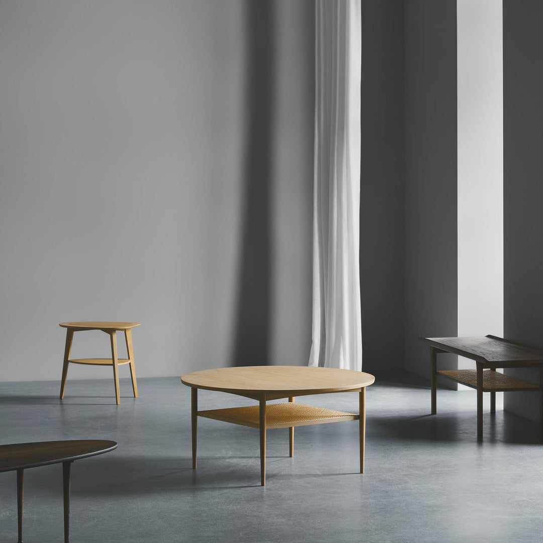 No. 100 sofabord fra Aakjaer Furniture i naturolieret eg