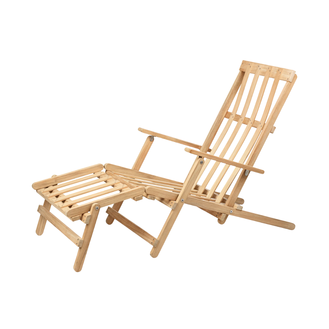 BM5565 solstol liggestol fra Carl Hansen i massivt træ uden hynde fra siden