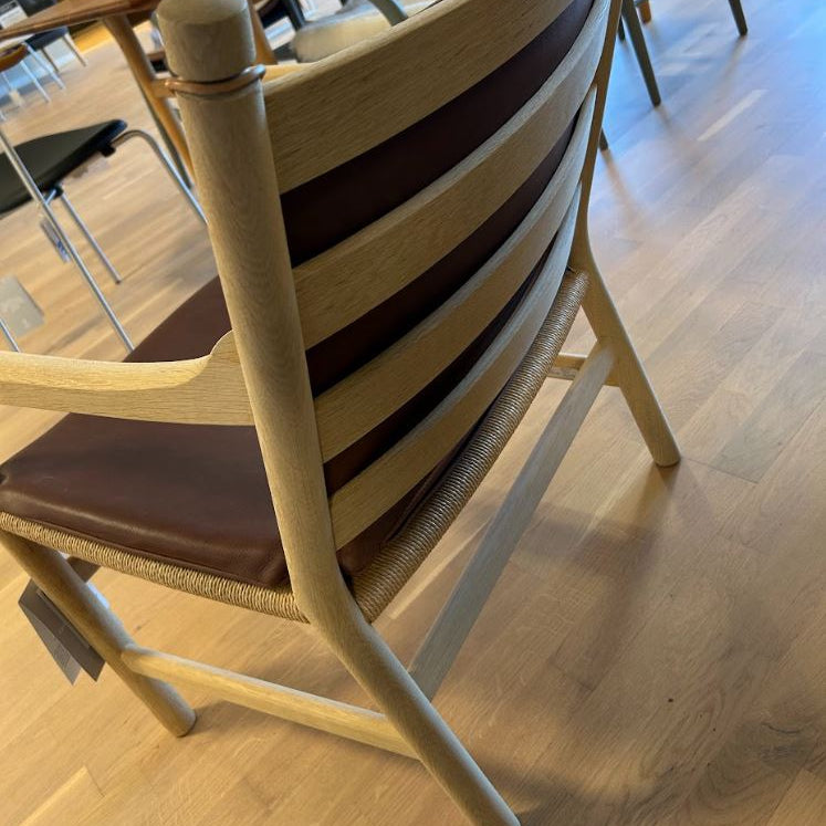 CH44 loungestol fra Carl Hansen & Søn - Udstillingsmodel