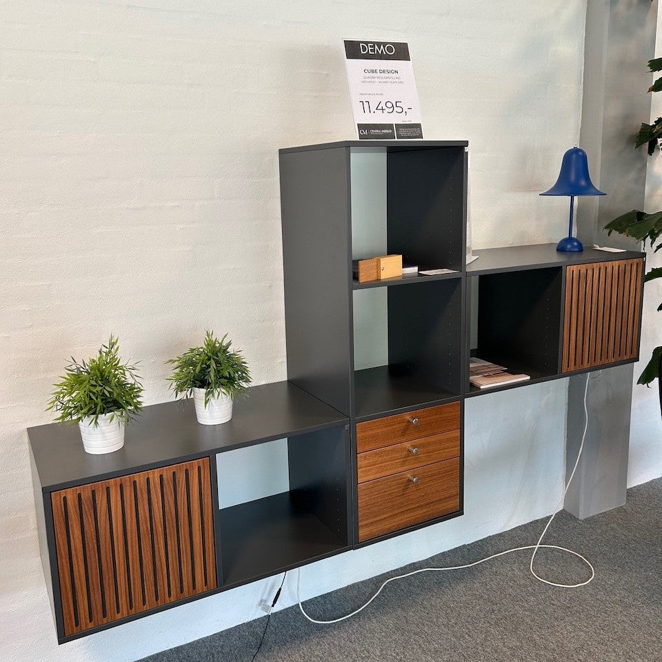 Cube Design Quadra væghængt opstilling - Udstillingsmodel