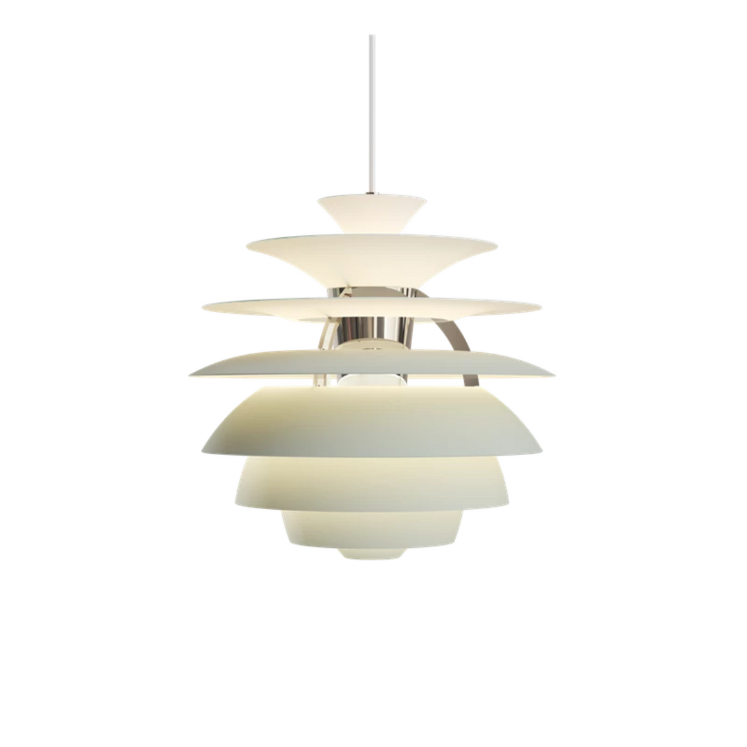 PH Snowball fra Louis Poulsen i nye smukke farver. Her ses lamepen i 
Dusty green/high lustre chrome plated.