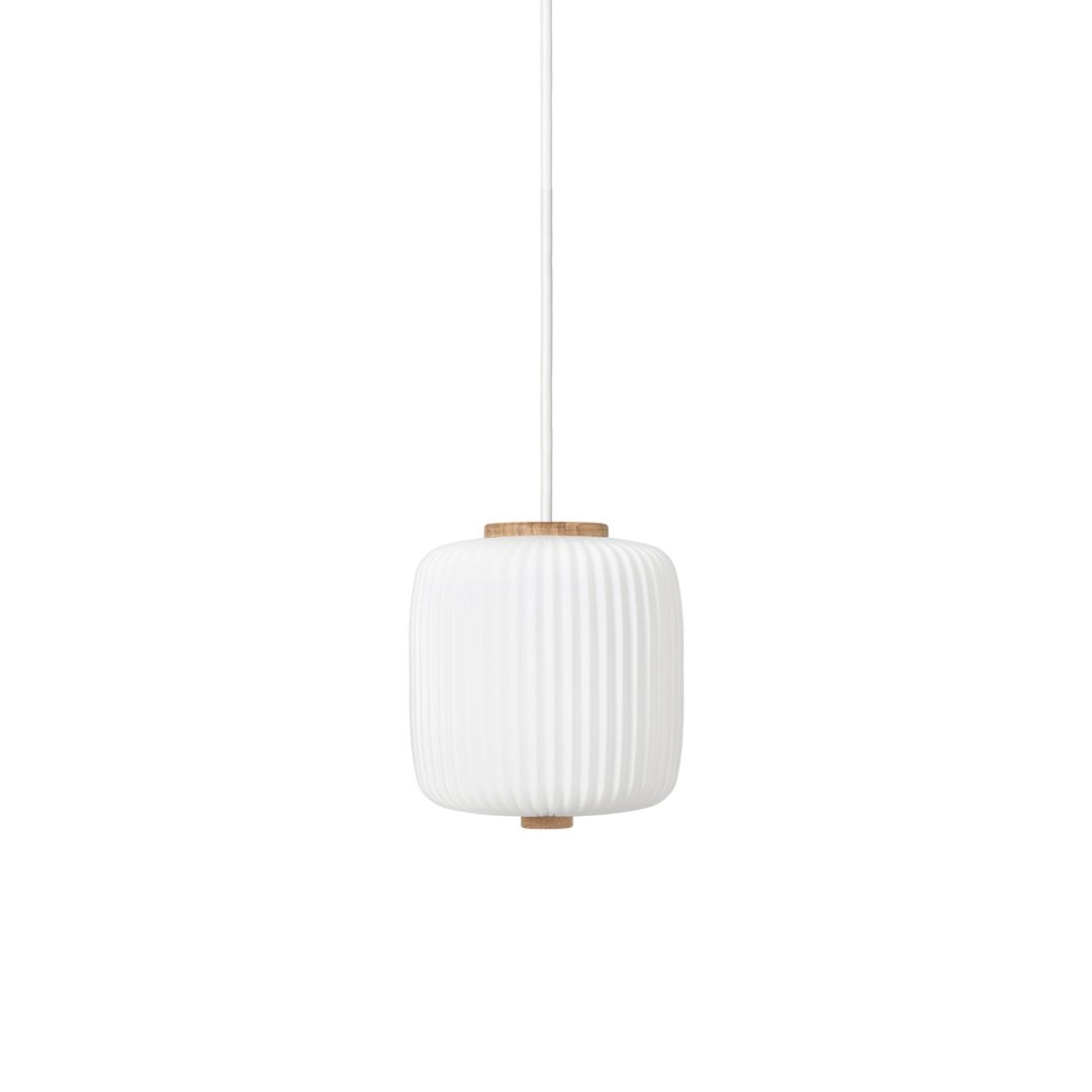 EK61 opal pendel loftslmpe fra Carl Hansen & Søn i størrelse large