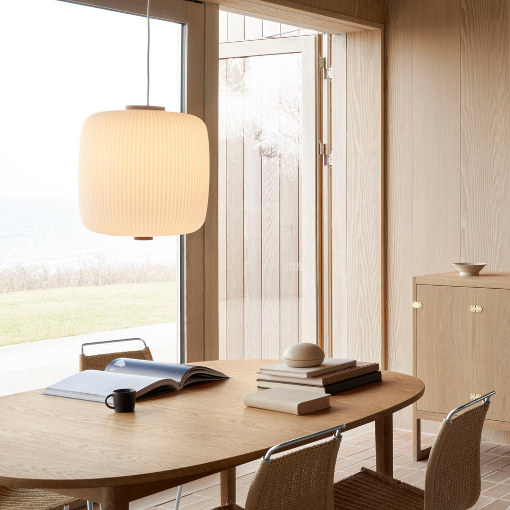EK61 opal pendel loftslmpe fra Carl Hansen & Søn