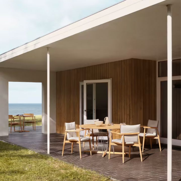 EO22 Embrace udendørs spisebord fra Carl Hansen og Søn