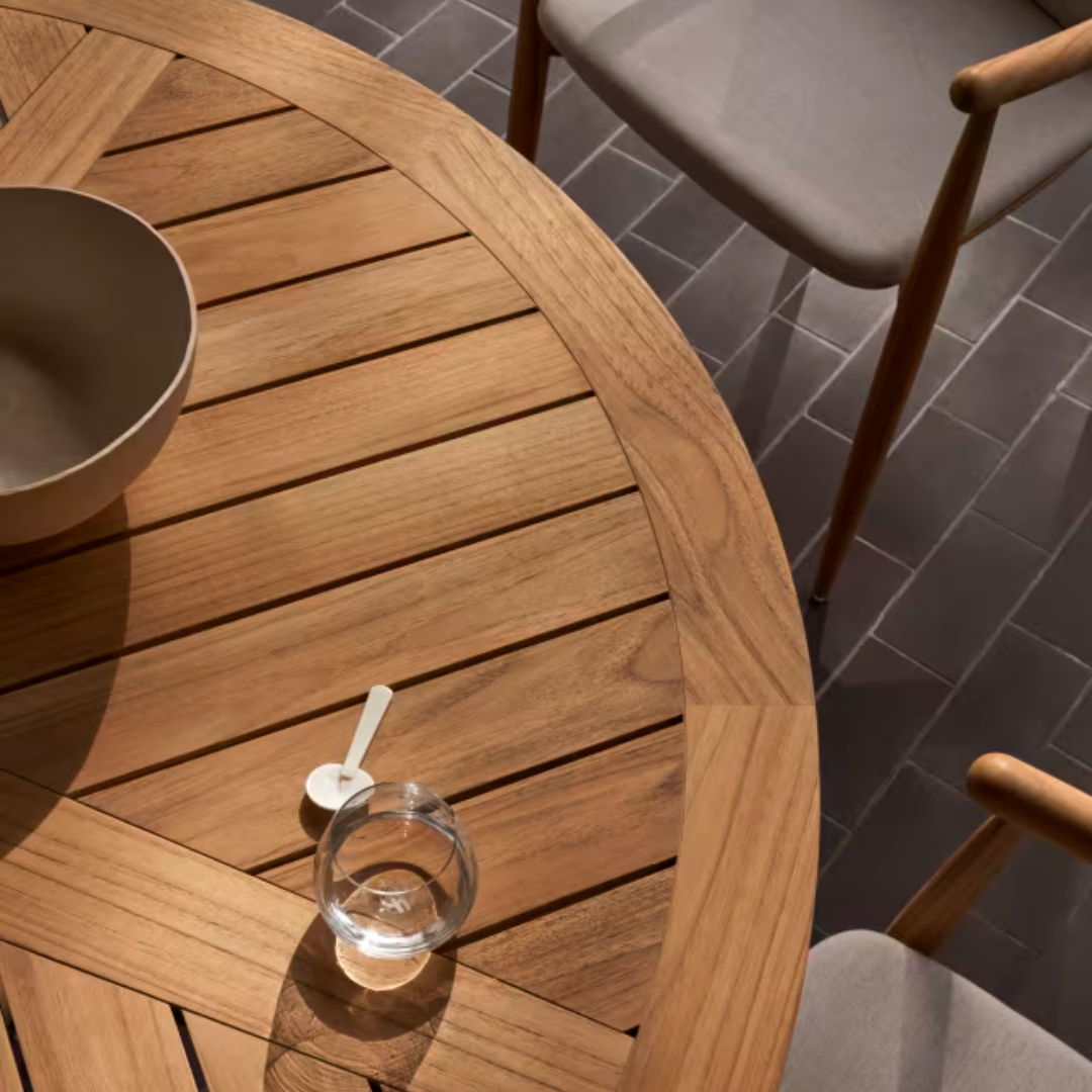 EO22 Embrace udendørs spisebord fra Carl Hansen og Søn