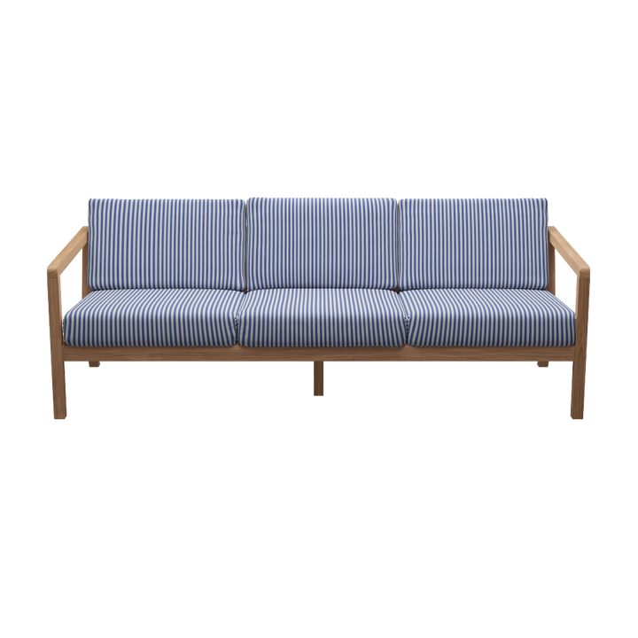 Loungesofa fra Skagerak med tilhørende hynder i forskellige farver. Flere variationer fåes hos Central Møbler