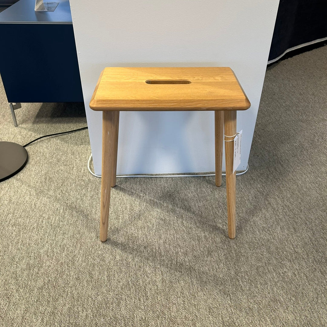 Otto stool fra Via Copenhagen - Udstillingsmodel