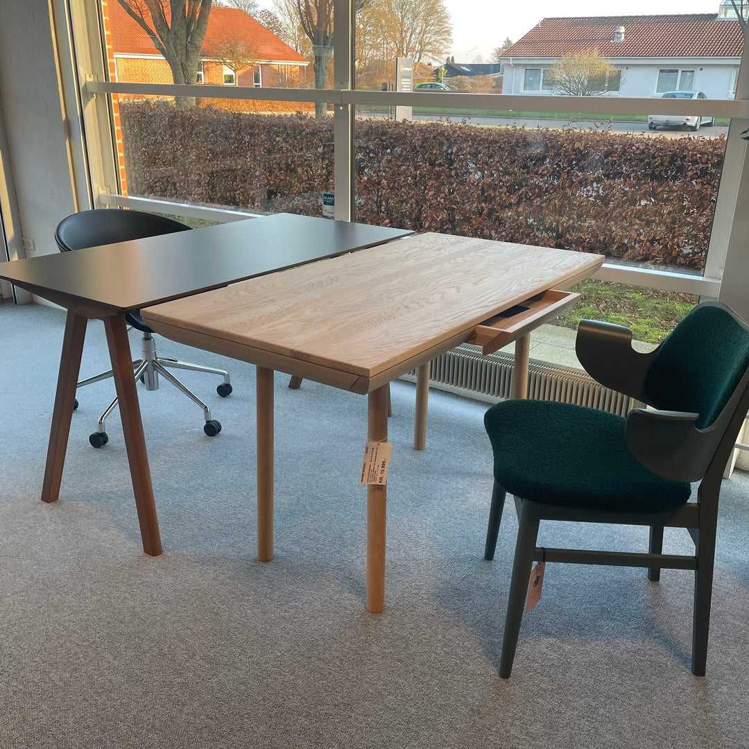 Warm Nordic Rúna skrivebord - Udstillingsmodel