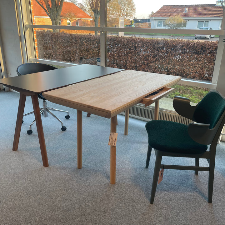 Warm Nordic Rúna skrivebord - Udstillingsmodel