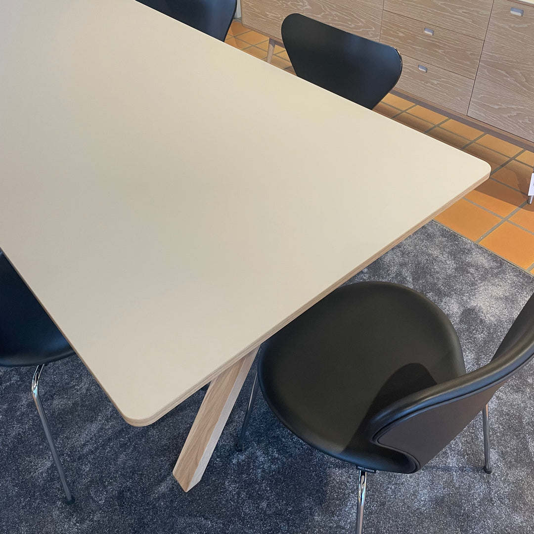 Andersen Furniture 'Space Add' spisebord - Udstillingsmodel