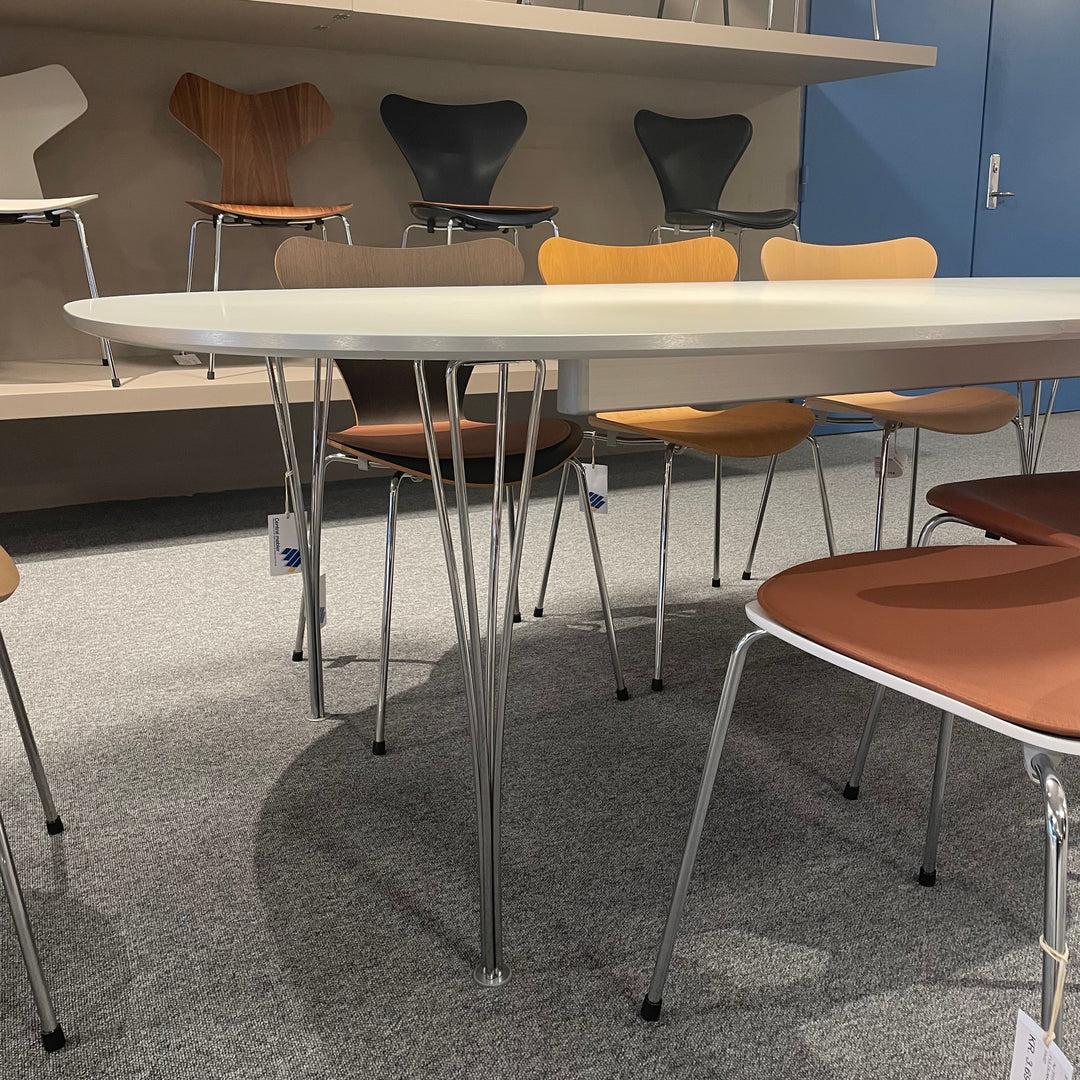 Piet Hein B619 spisebord, Fritz Hansen- Udstillingsmodel