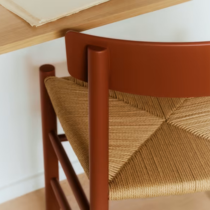 Klassisk J39 spisebordsstol fra Fredericia Furniture med Sæde i naturflet. Stolen er designet af Børge Mogensen. 