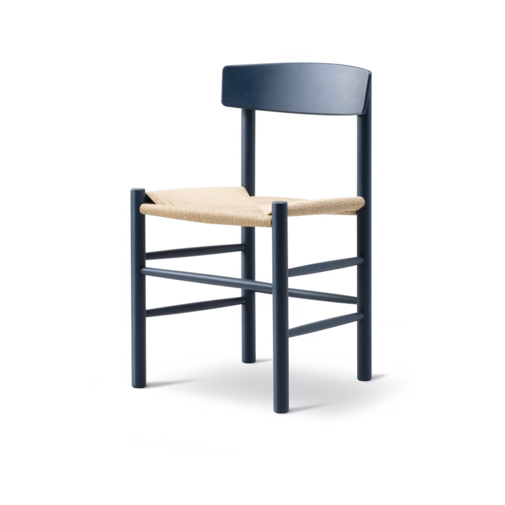 Klassisk J39 spisebordsstol fra Fredericia Furniture med Sæde i naturflet. Stolen er designet af Børge Mogensen. 