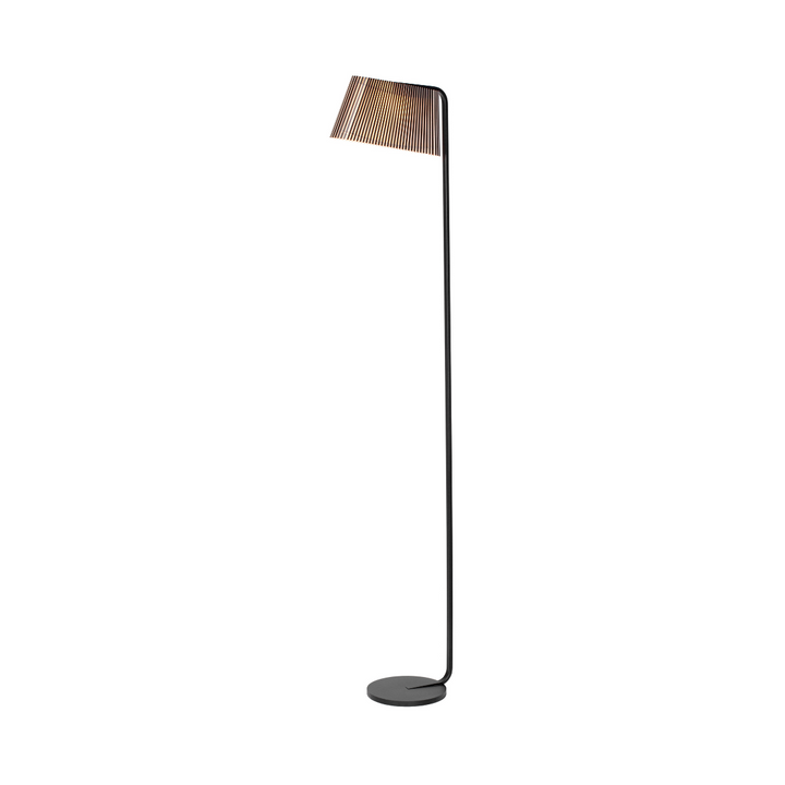 Owalo 7010 gulvlampe fra Secto Design i sort