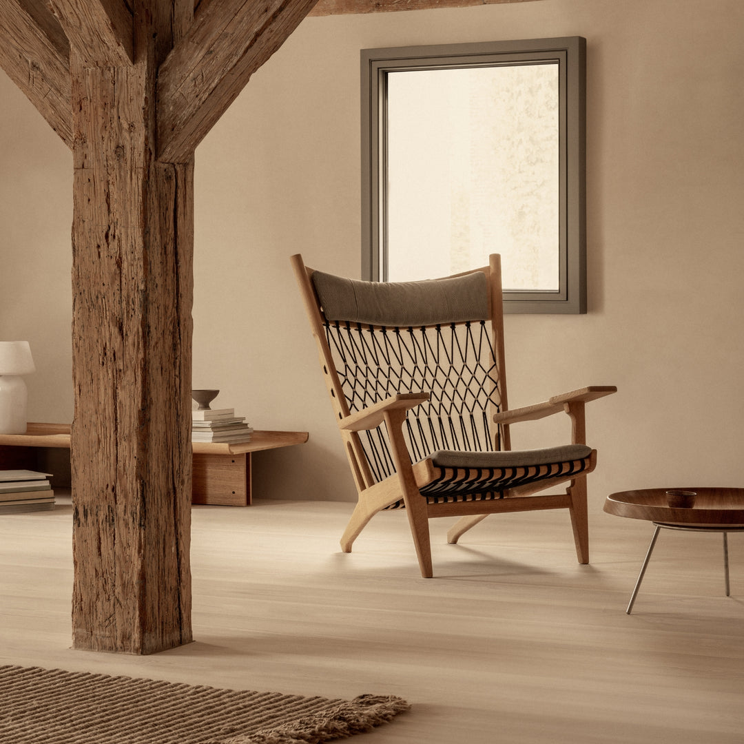 PP129 Netstolen – Hans J. Wegner for PP Møbler i stue