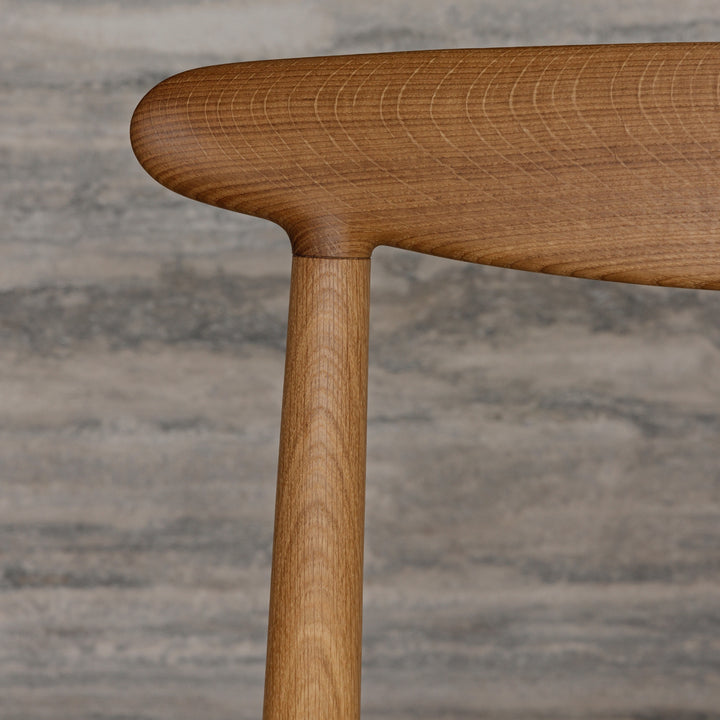 PP101 spisebordsstol i egetræ af Wegner for PP Møbler detaljer