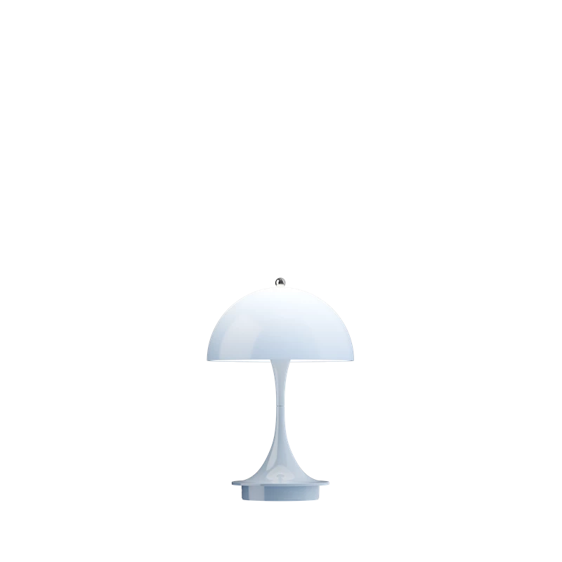 250 panthella portable bordlampe fra Louis Poulsen i opal blue, lyseblå