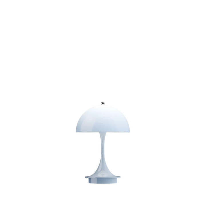 250 panthella portable bordlampe fra Louis Poulsen i opal blue, lyseblå