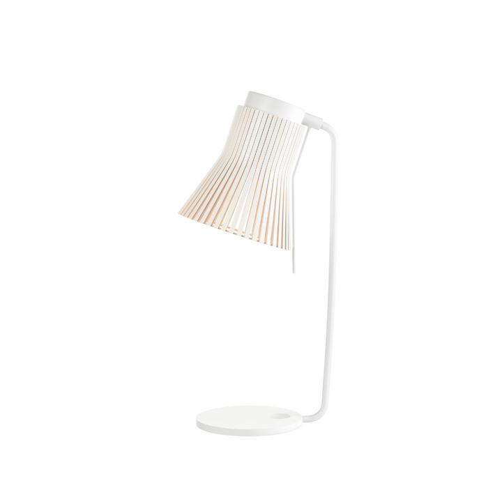 Petite 4620 bordlampe fra Secto Design i hvid