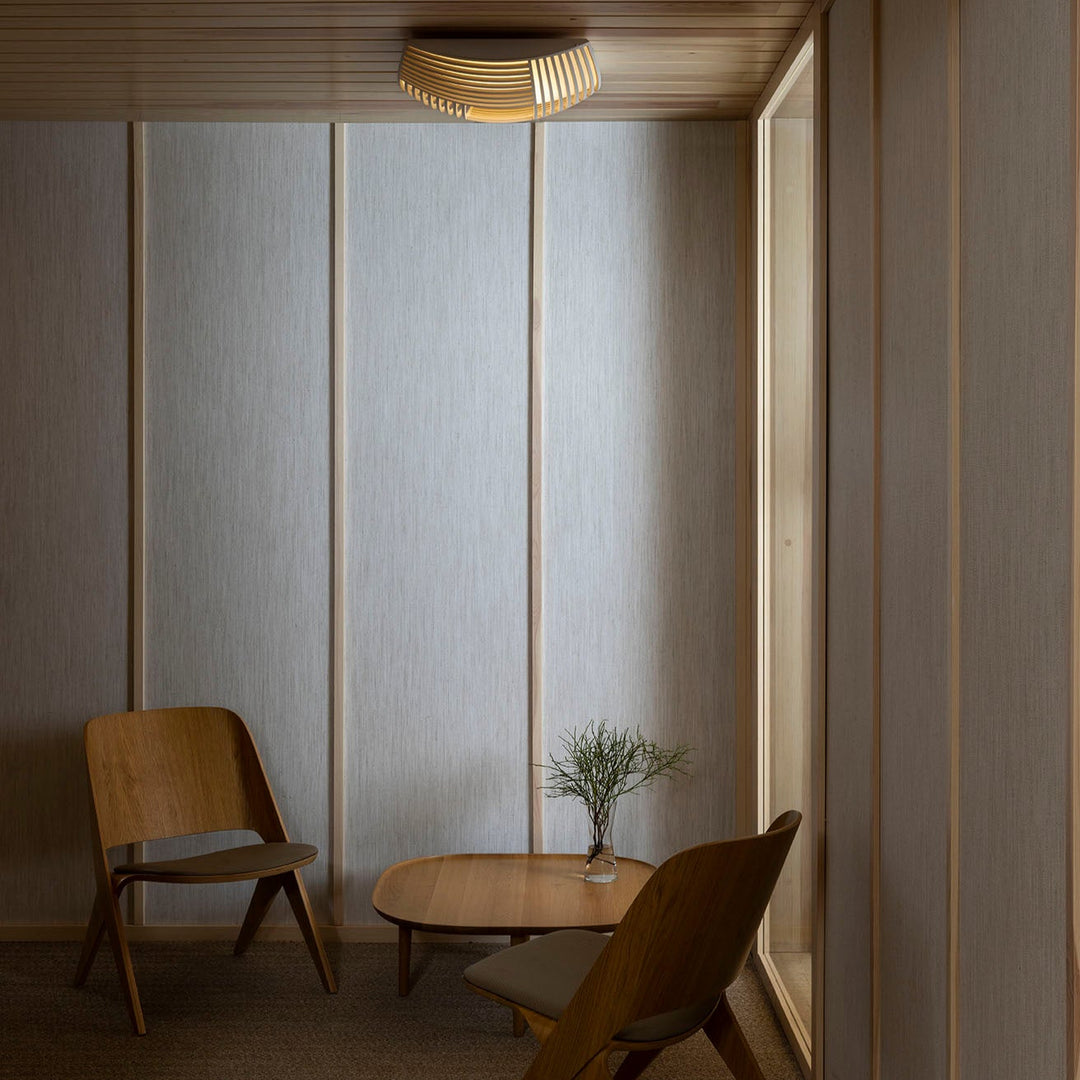 Kuulto loftslampe fra Secto Design på kontor
