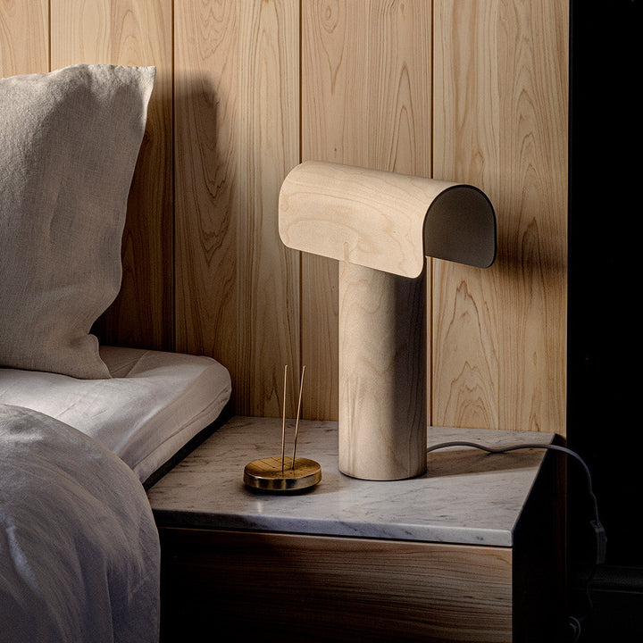 Teelo 8020 bordlampe i birk