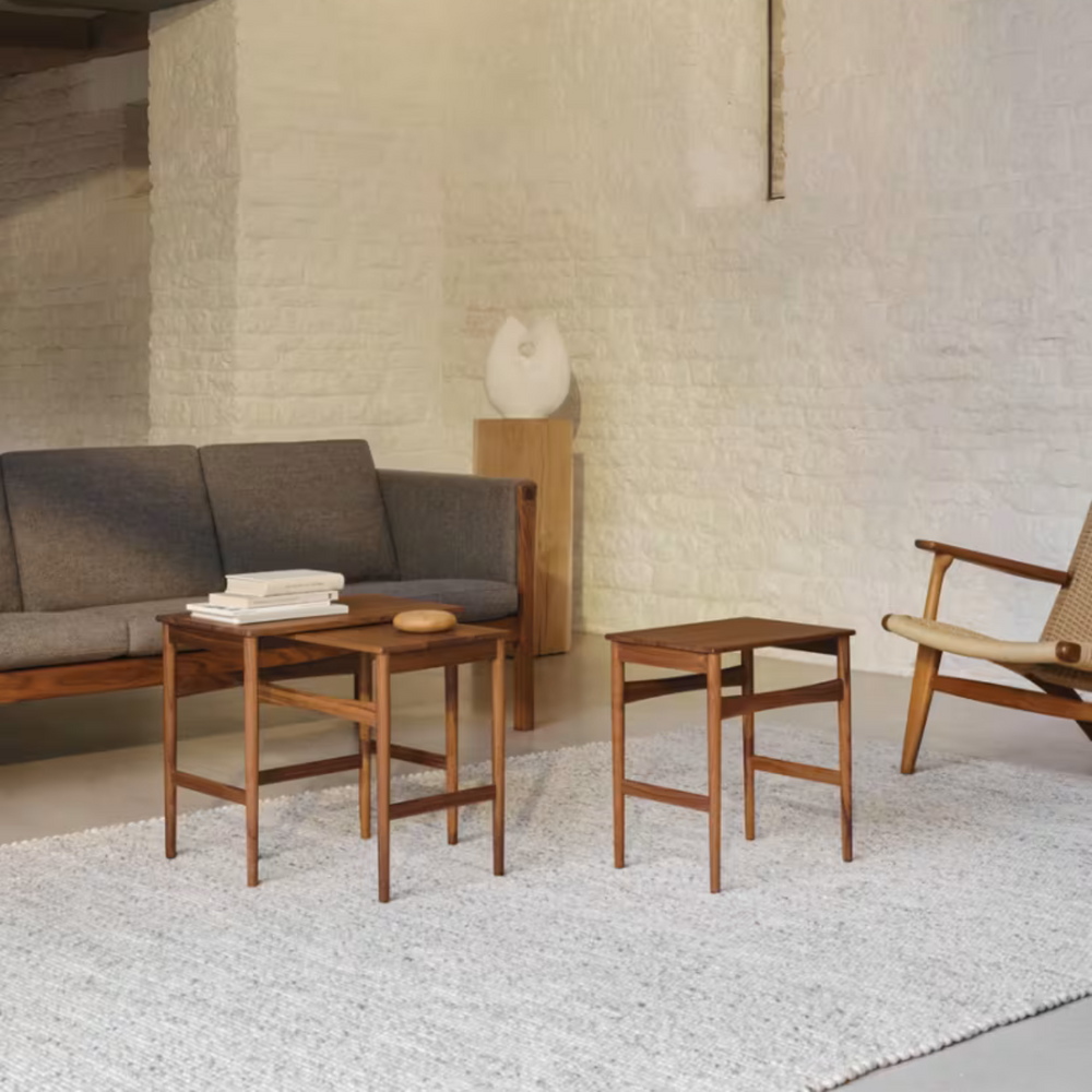 Sideborde i sæt af 3 fra Carl Hansen og Søn, olieret valnød