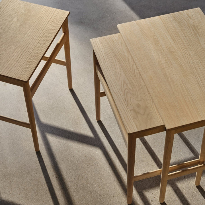 Sideborde i sæt af 3 fra Carl Hansen og Søn, sæbebehandlet eg
