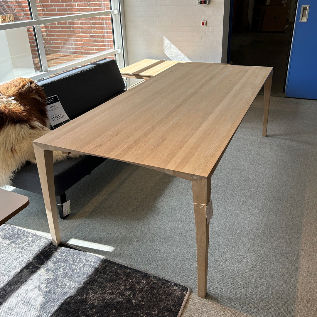 Matz spisebord, 100 x 220 cm - Udstillingsmodel