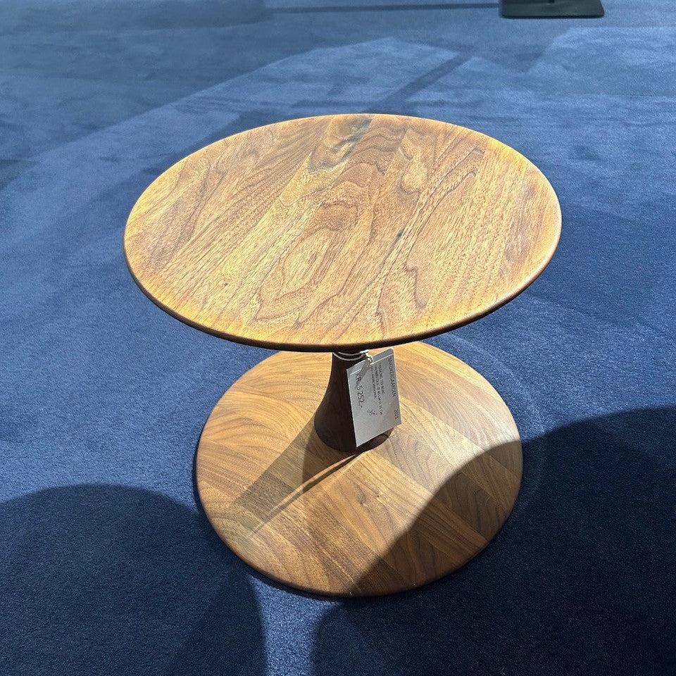 Trisse taburet 103 fra Fredericia Furniture - Udstillingsmodel
