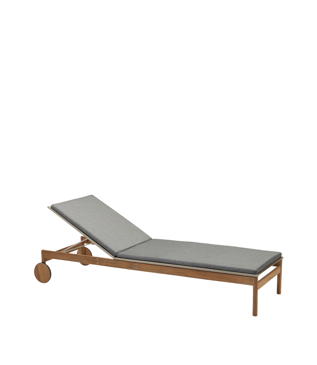 Liggestol fra Skagerak. Solsengen har tilhørende hynde som fås i forskellige designs.