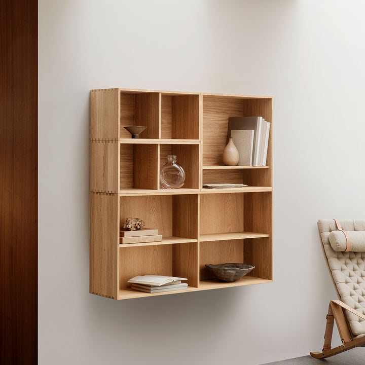 Carl Hansen FK63 bogreol, på væg