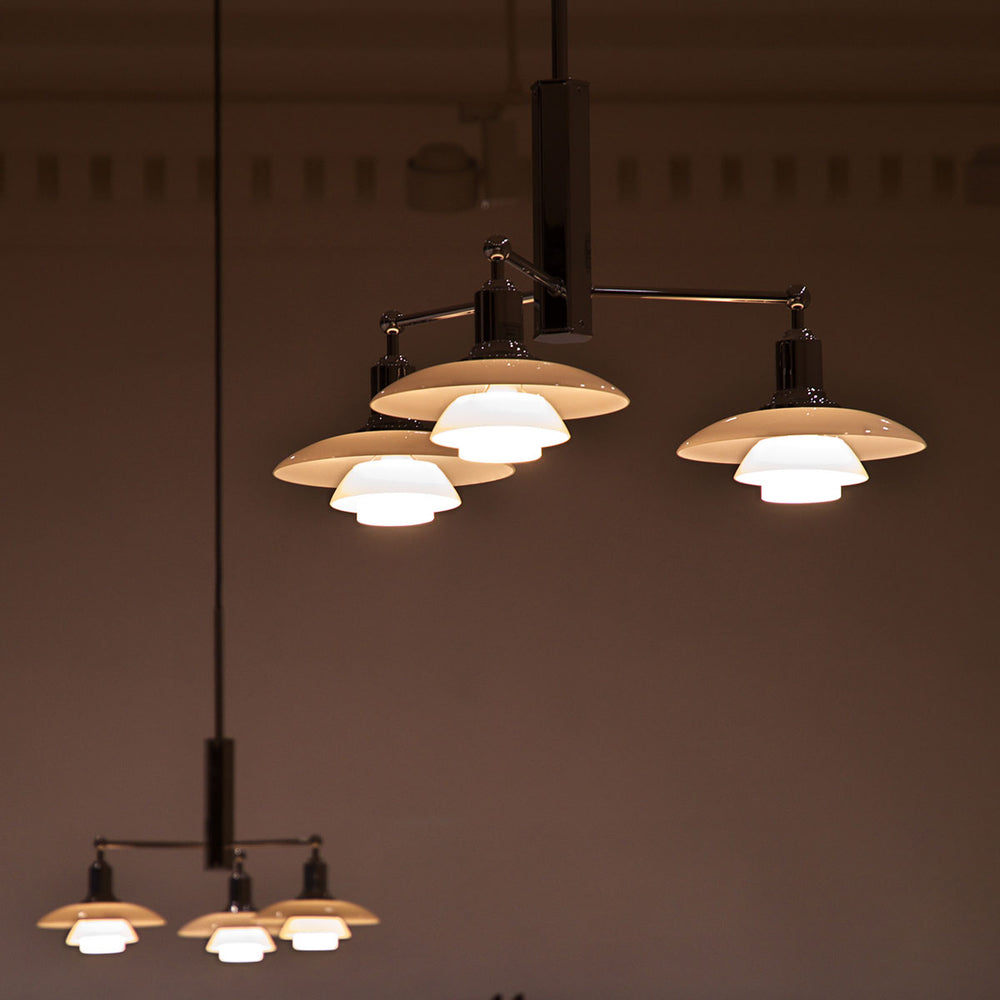 PH 2/1 stammekrone fra Louis Poulsen i krom med opal glas