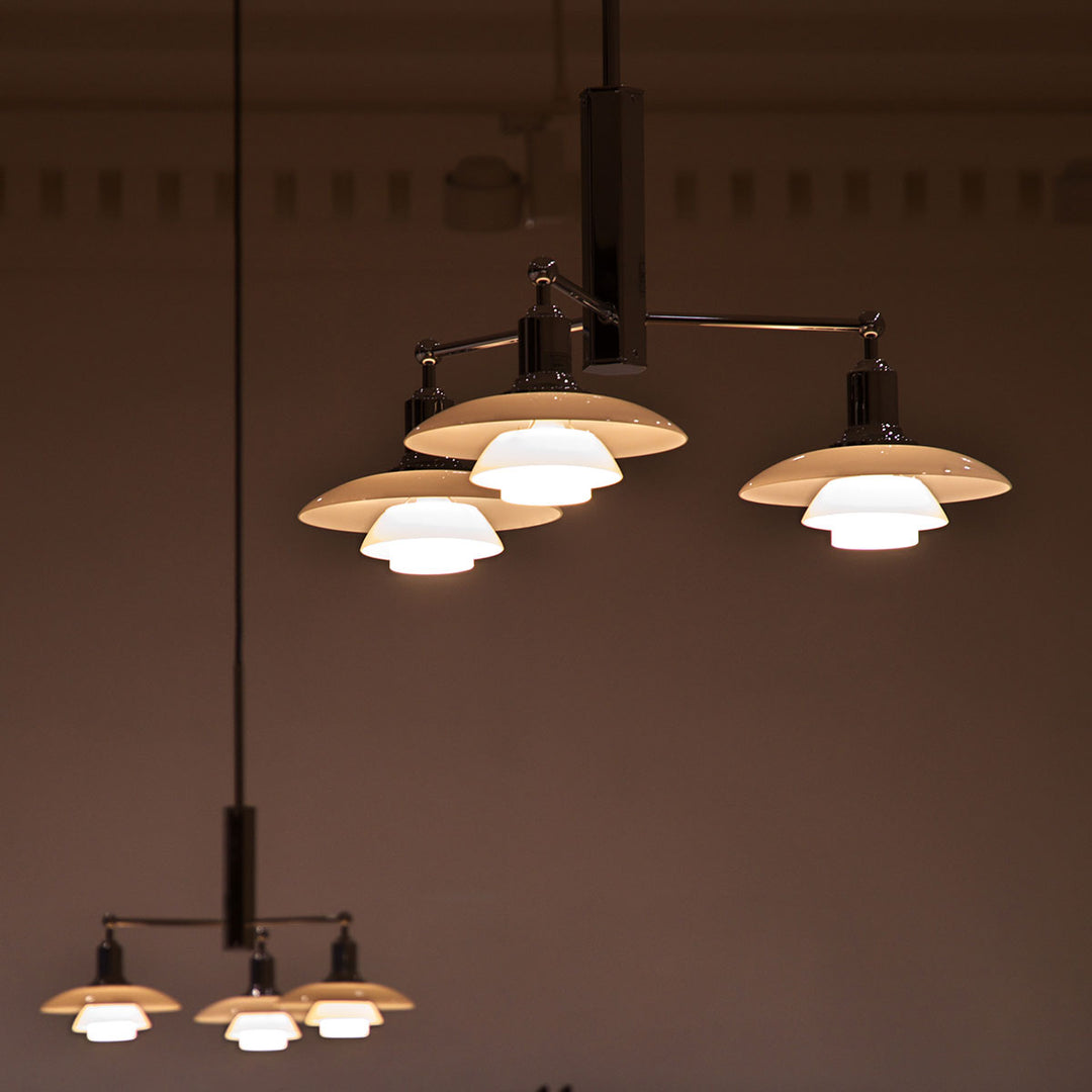 PH 2/1 stammekrone fra Louis Poulsen i krom med opal glas